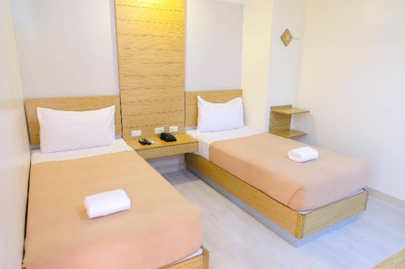 Chambre Mactan Hotel Lapu-Lapu City Exterior foto