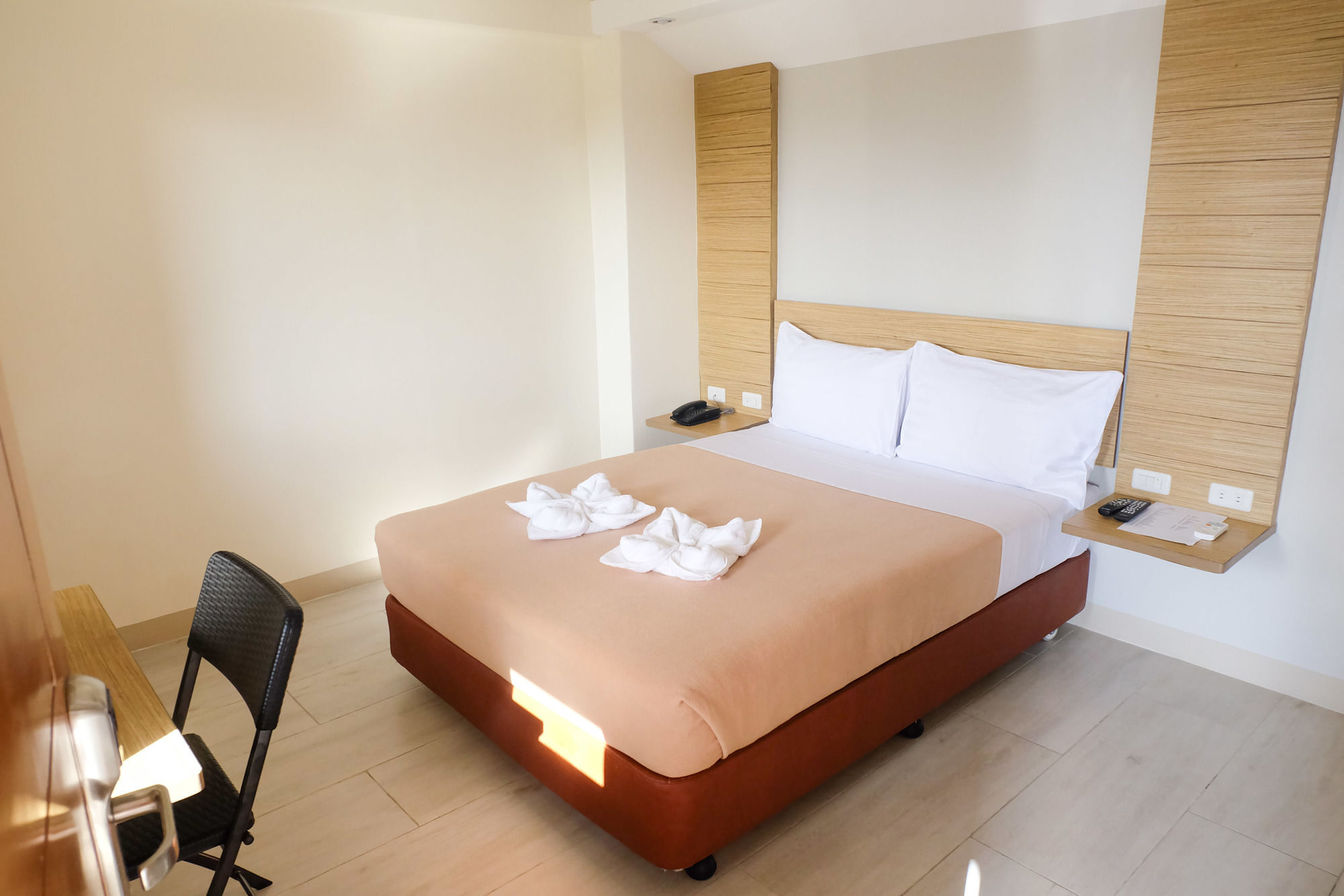 Chambre Mactan Hotel Lapu-Lapu City Exterior foto